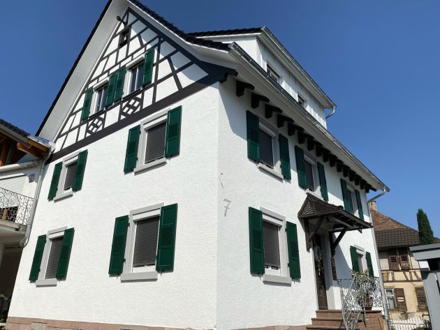 Referenzobjekt im Bereich Fassaden­­gestaltung des Malerfachbetriebs Christiane Bruder aus Achern