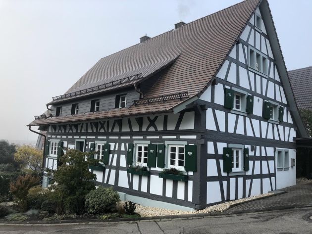 Referenzobjekt im Bereich Fassadengestaltung des Malerfachbetriebs Christiane Bruder aus Achern